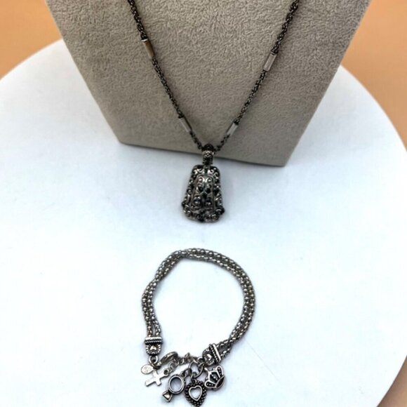 Vintage Silver Tone Charm Bracelet & Necklac Set   B41 - Picture 8 of 16